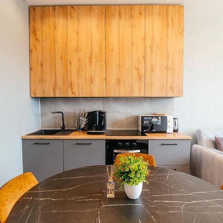 Pearl Premium Apartments 3 Киев Екстериор снимка