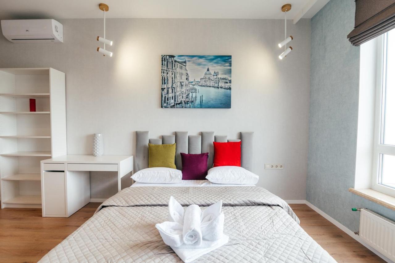 Pearl Premium Apartments 3 Киев Екстериор снимка