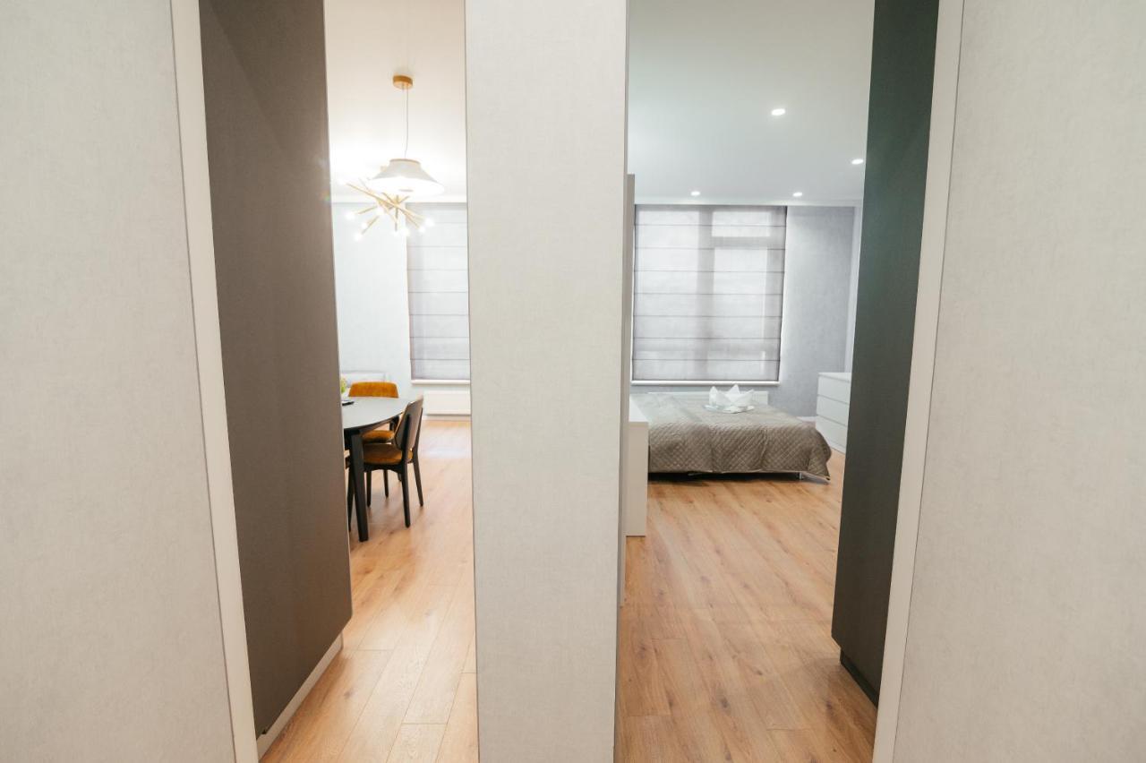 Pearl Premium Apartments 3 Киев Екстериор снимка