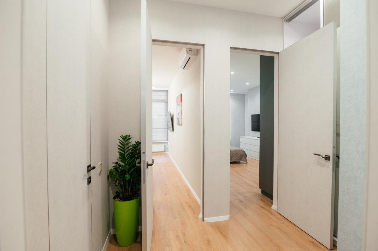 Pearl Premium Apartments 3 Киев Екстериор снимка