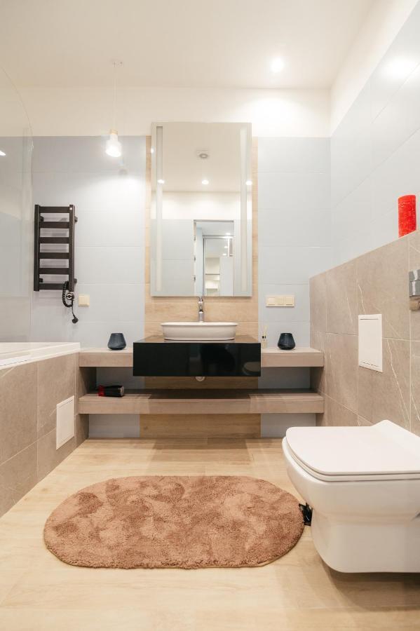 Pearl Premium Apartments 3 Киев Екстериор снимка
