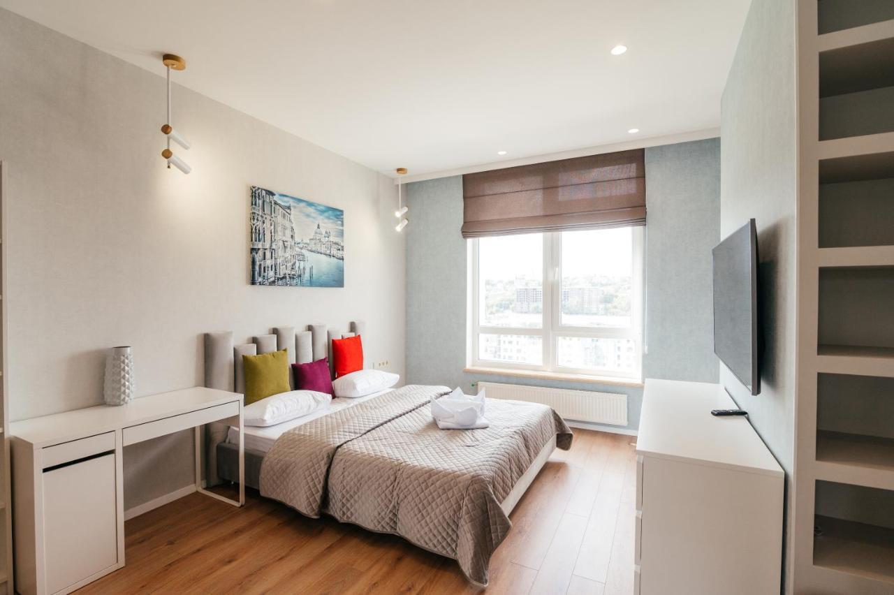 Pearl Premium Apartments 3 Киев Екстериор снимка
